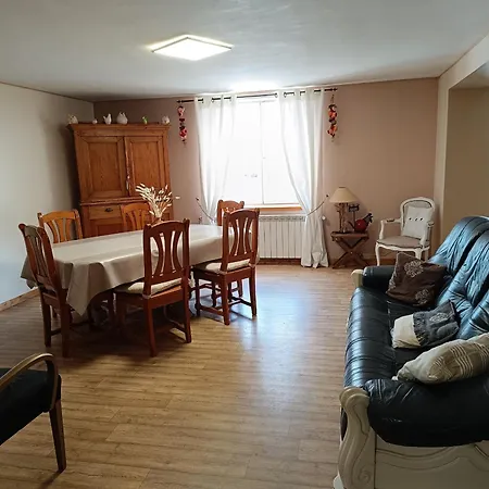 3 Chambres, Jardin, Proche Baccarat Et Lacs De Pierre-percee, Animaux Acceptes - Fr-1-584-36 * Harbouey