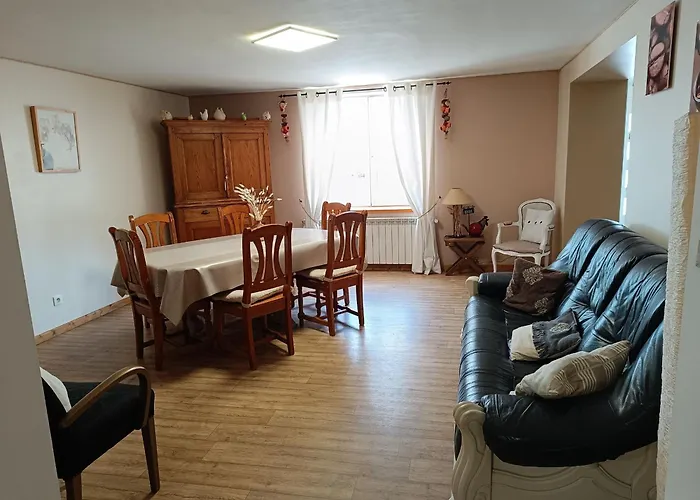 3 Chambres, Jardin, Proche Baccarat Et Lacs De Pierre-percee, Animaux Acceptes - Fr-1-584-36 * Harbouey